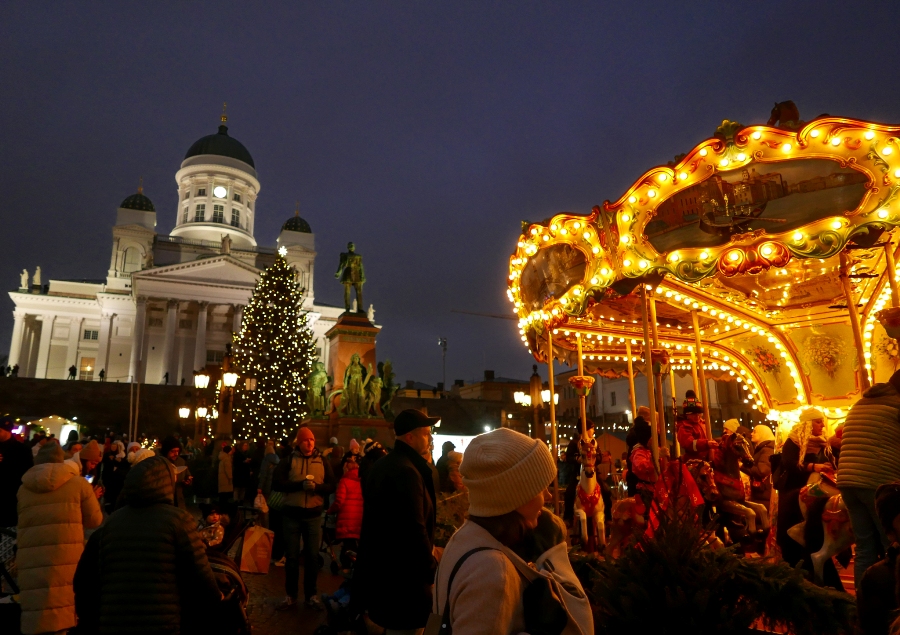 Helsinki zimą - jarmark świąteczny